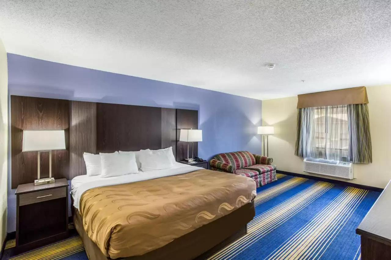 Quality Inn Charleston Exteriör bild